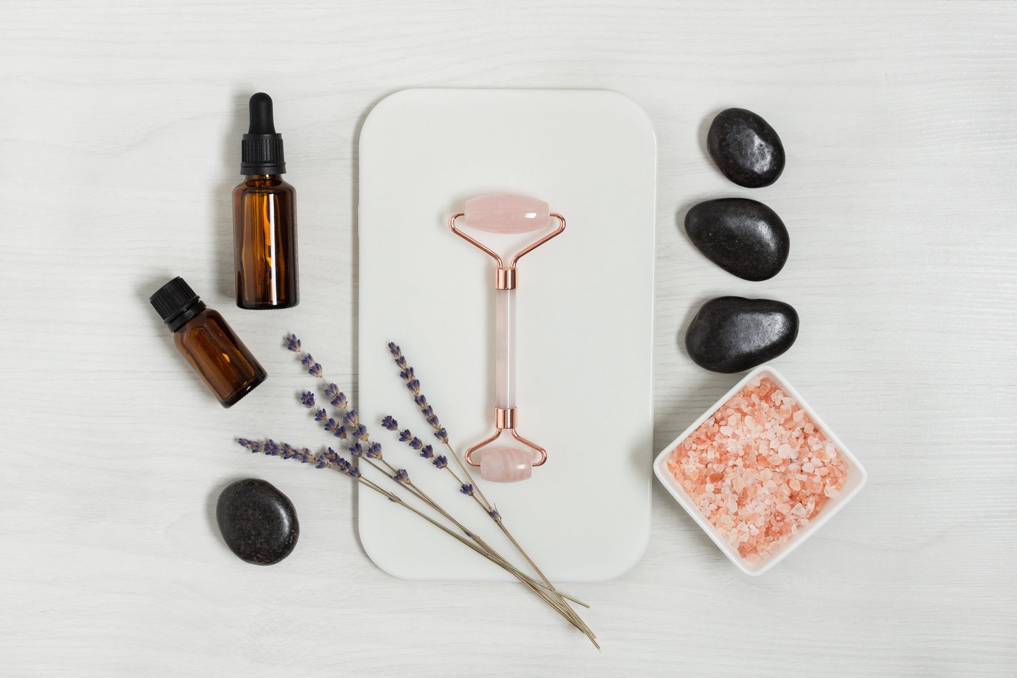 Jade Roller with Cosmetic Products